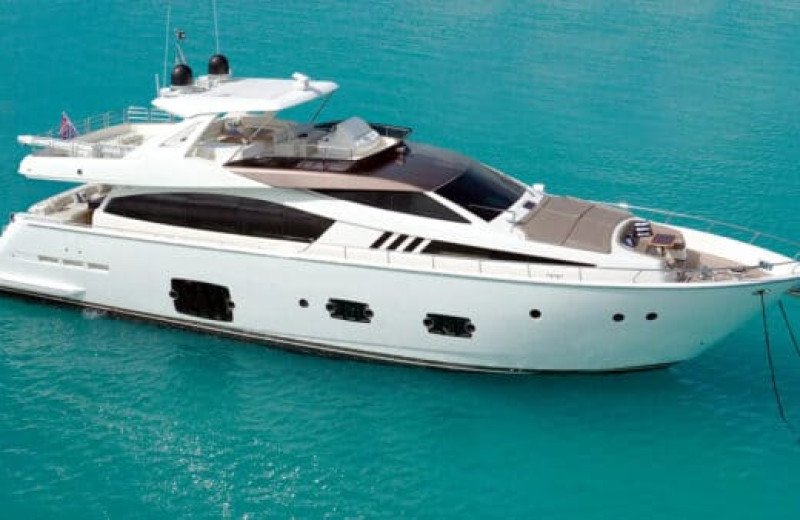 Ferretti 83ft